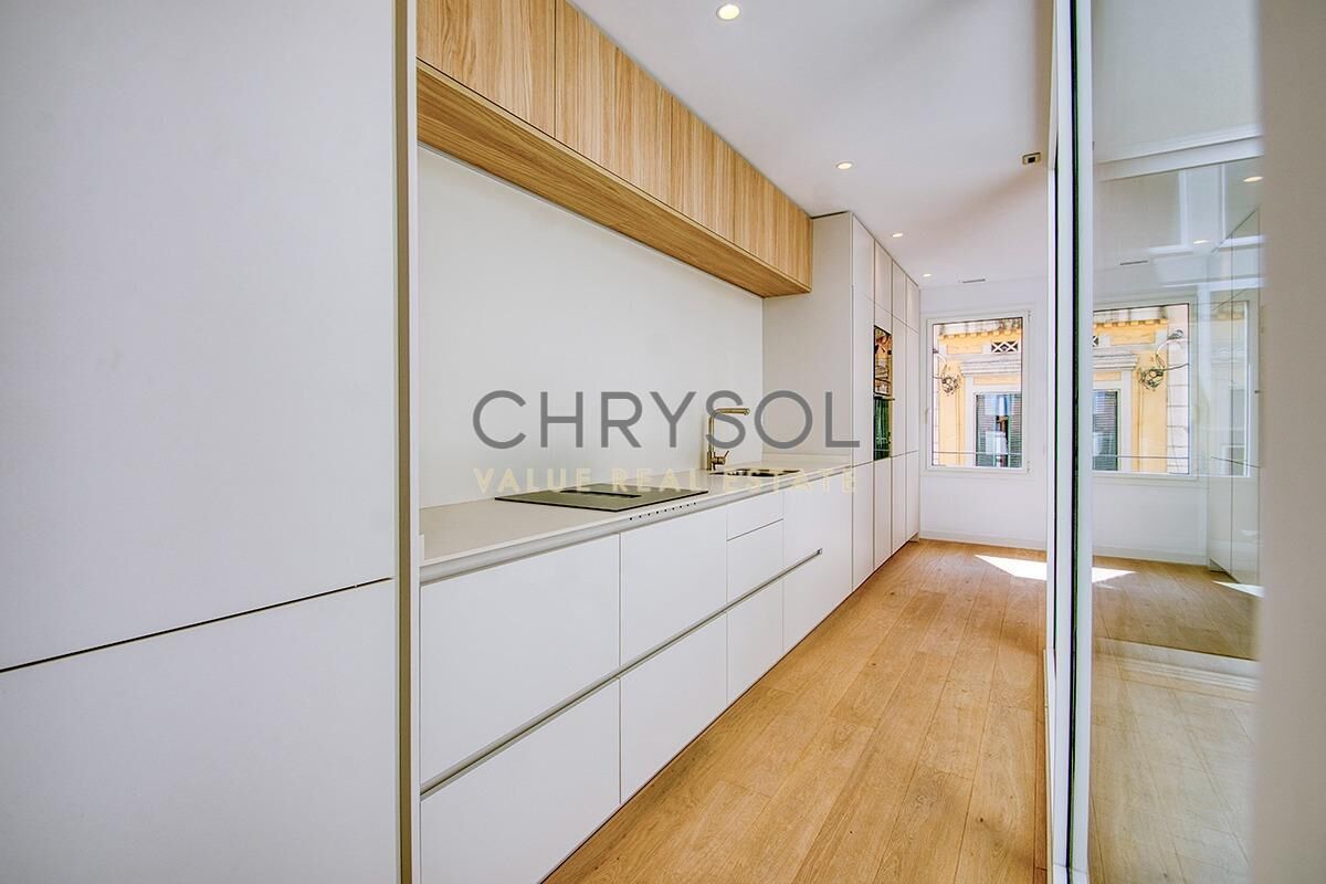 Kitchen of Duplex for sale in  Barcelona Capital  with Heating and Parquet flooring
