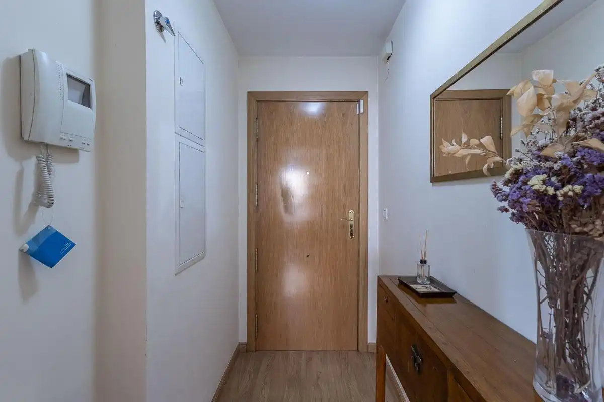 Flat for rent in Granada  with Heating and Furnished