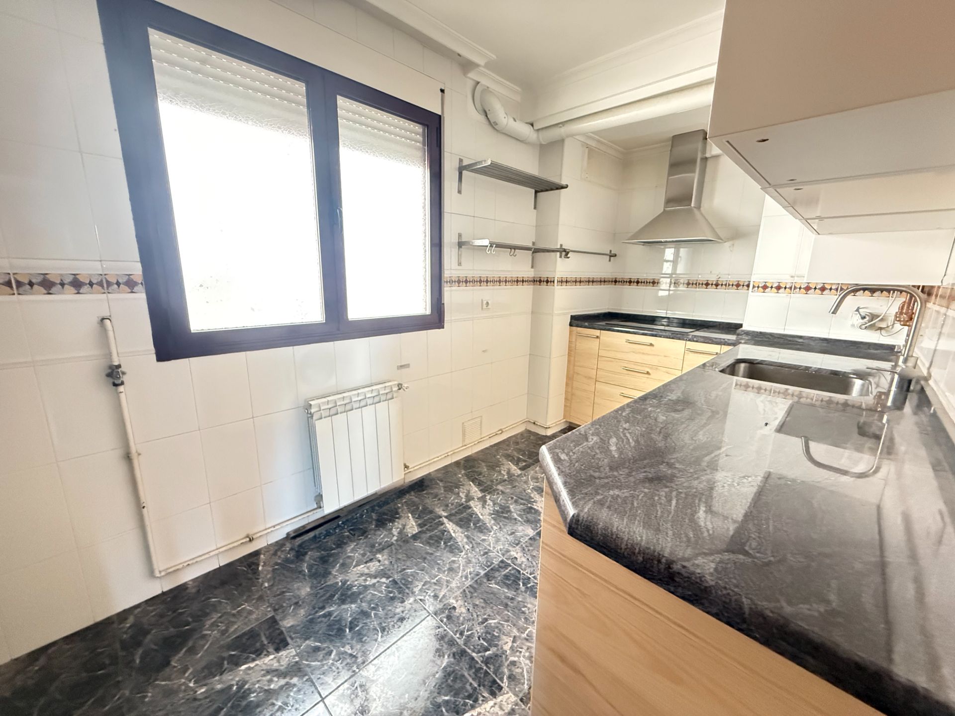 Kitchen of Flat for sale in Palencia Capital  with Heating, Parquet flooring and Storage room