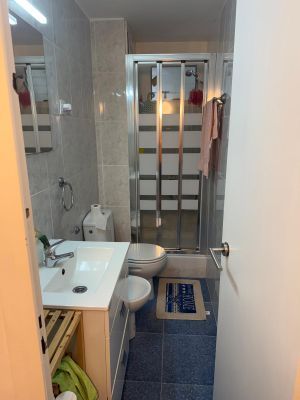 Bany de Pis en venda en L'Hospitalet de Llobregat amb Balcó