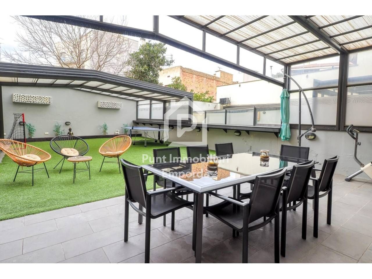 Terrasse von Wohnung zum Verkauf in Figueres mit Klimaanlage, Heizung und Privatgarten