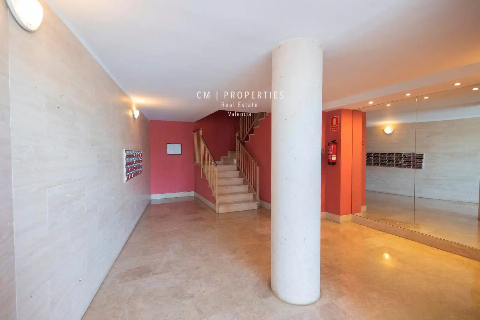 Dúplex en venta en Valencia con Aire acondicionado, Terraza y Trastero