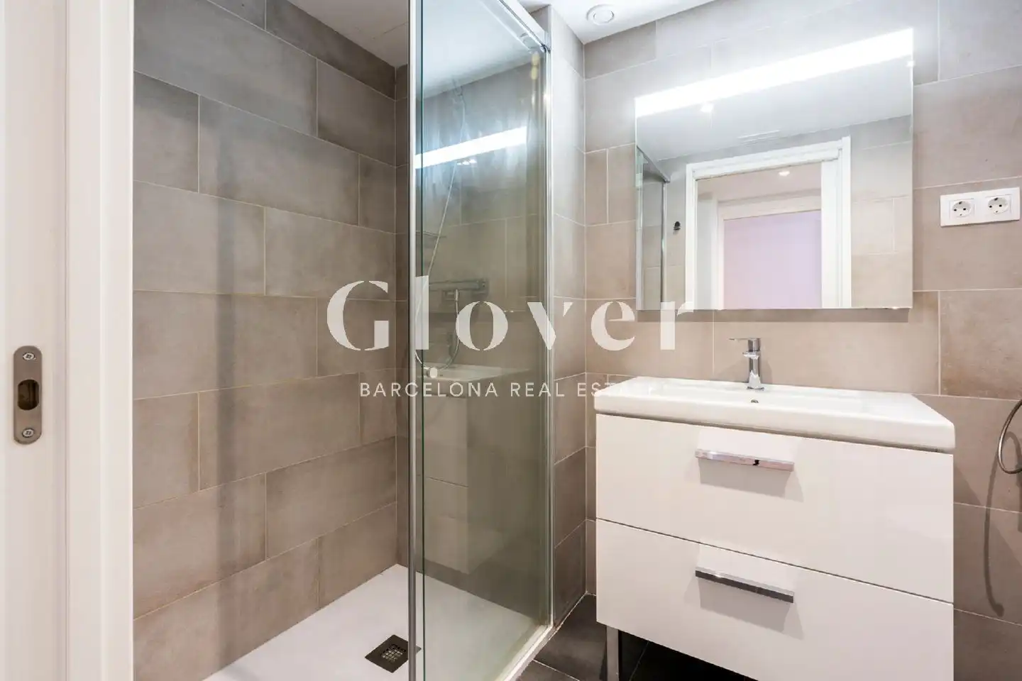 Baño de Piso en venta en Barcelona con Aire acondicionado y Calefacción