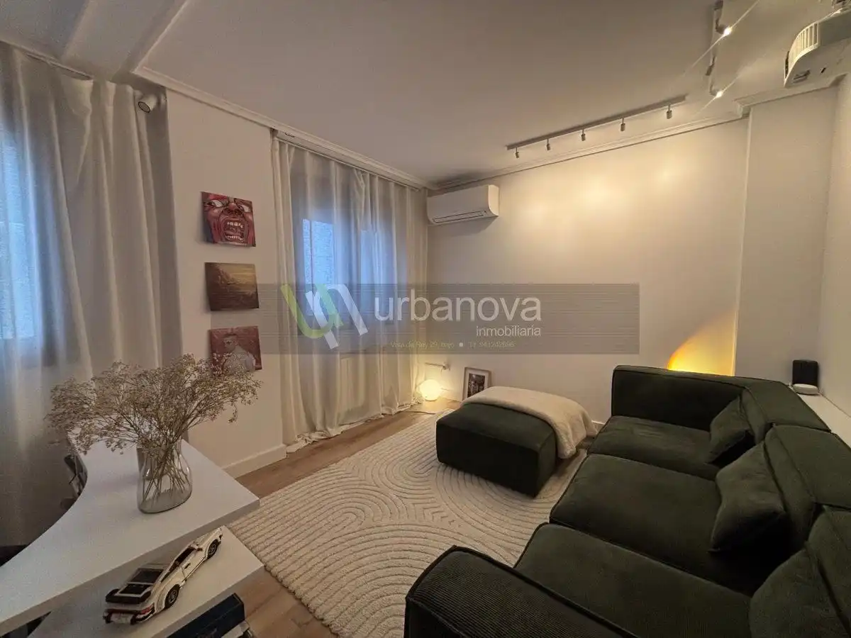 Sala d'estar de Estudi en venda en  Logroño amb Aire condicionat, Calefacció i Parquet
