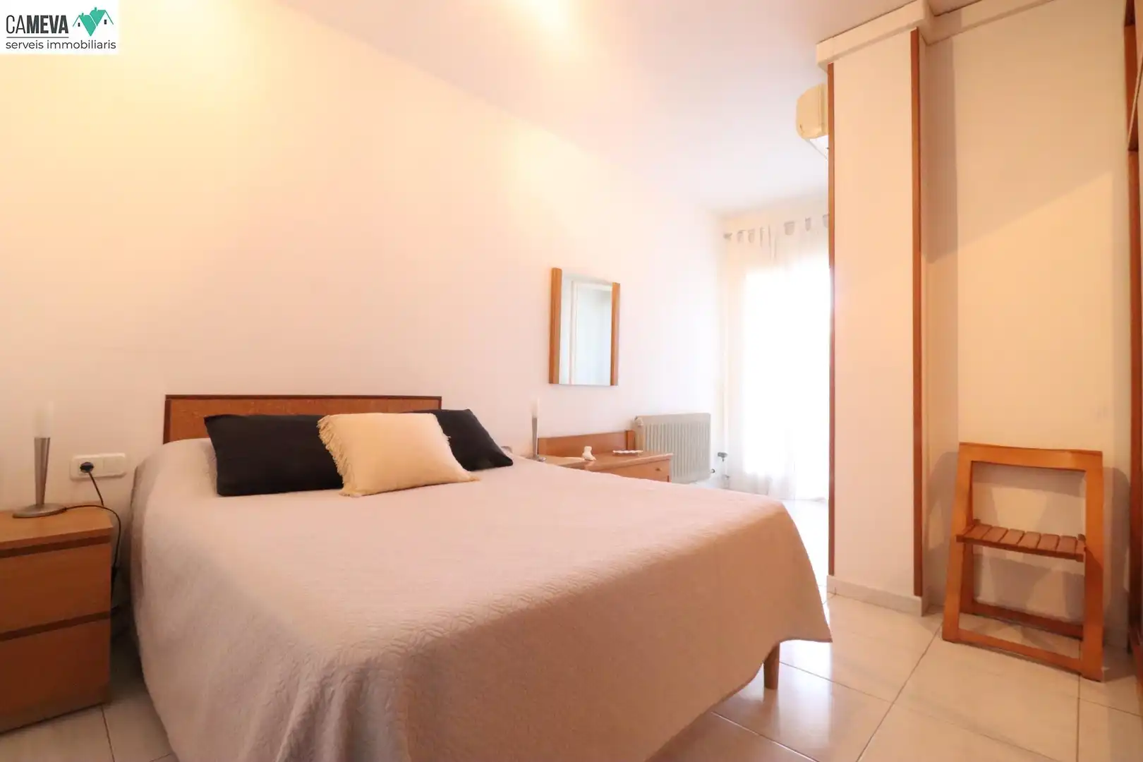 Habitación de Planta baja en venta en Sabadell con Aire acondicionado, Calefacción y Terraza