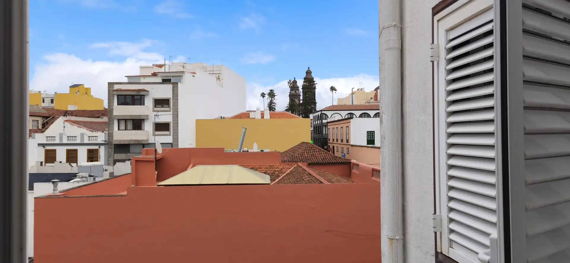 Außenansicht von Wohnung zur Miete in San Cristóbal de la Laguna mit Möbliert, Ofen und Waschmaschine