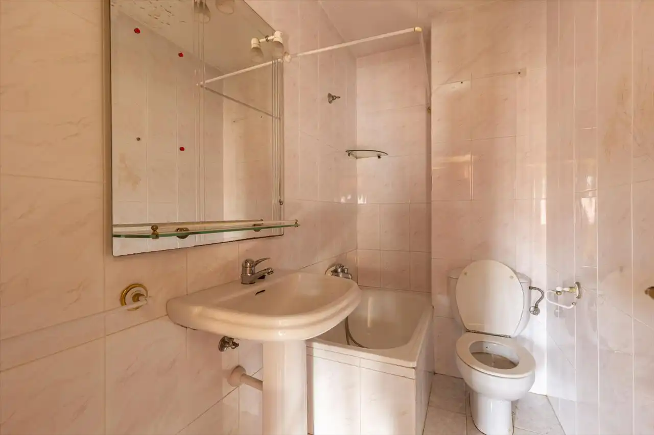 Bathroom of Flat for sale in Universidad