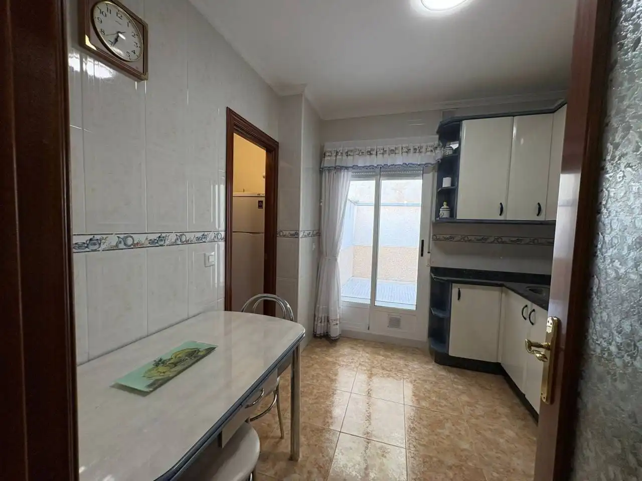 Cocina de Piso en venta en Ciudad Rodrigo con Calefacción, Trastero y Amueblado