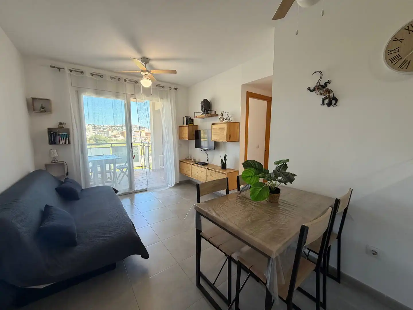Sala de estar de Apartamento en venta en Roses con Aire acondicionado, Calefacción y Terraza