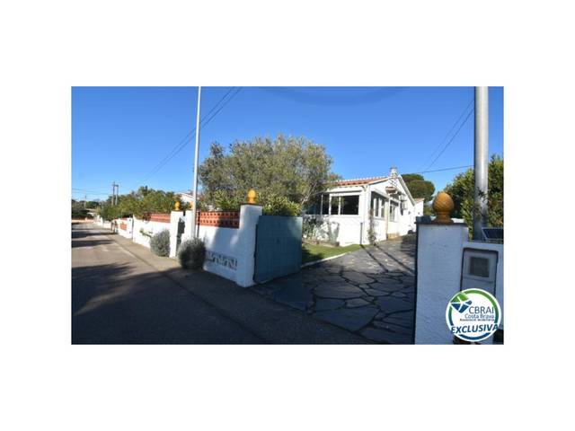 Casa-chalet en Venta en Carrer Noguera en Nord