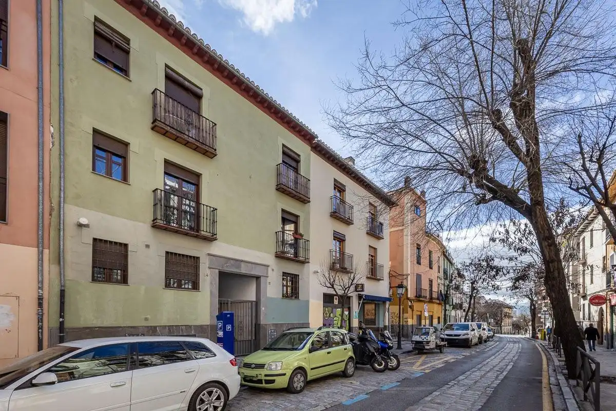 Vista exterior de Dúplex en venda en Granada amb Aire condicionat, Calefacció i Forn