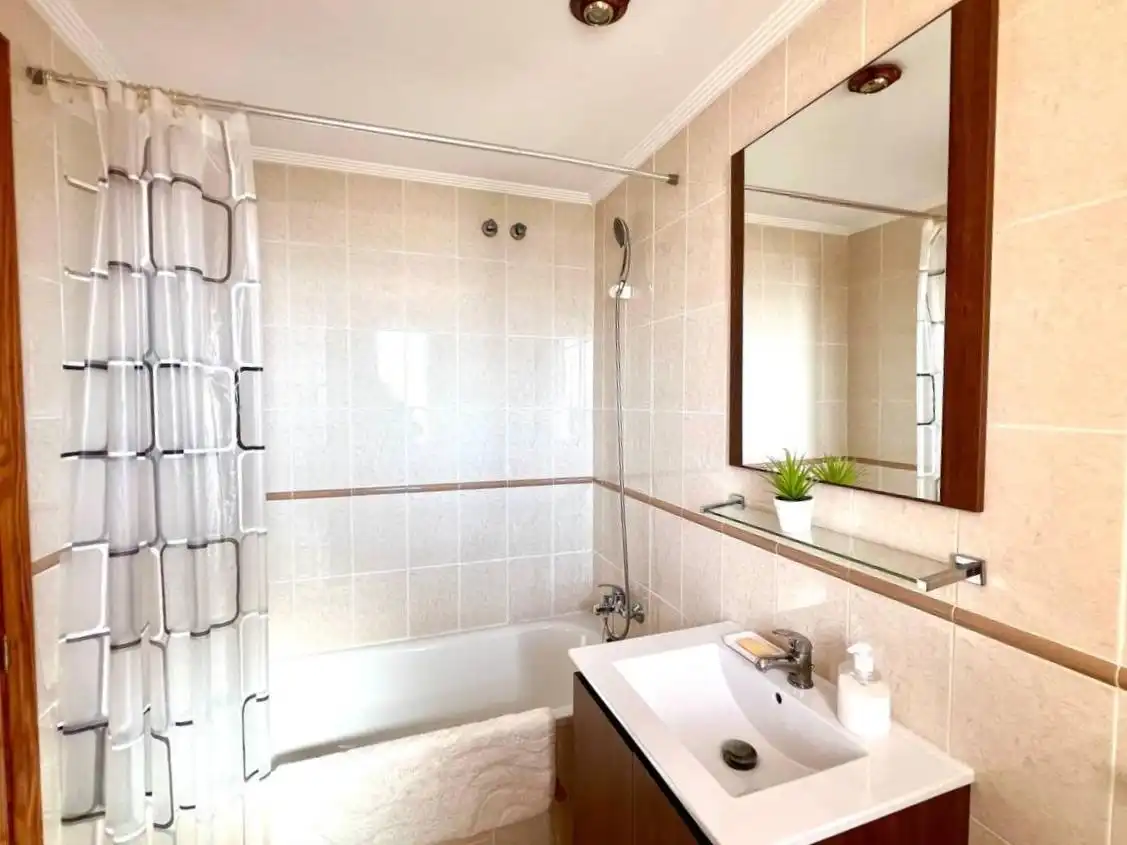 Baño de Piso en venta en Alicante / Alacant con Jardín privado, Terraza y Trastero
