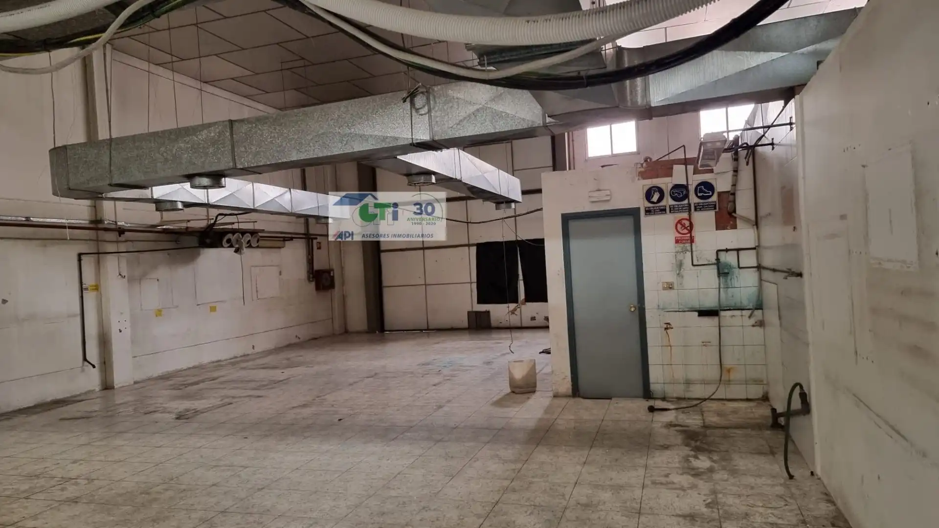Fabrikhallen zum Verkauf in Zaragoza