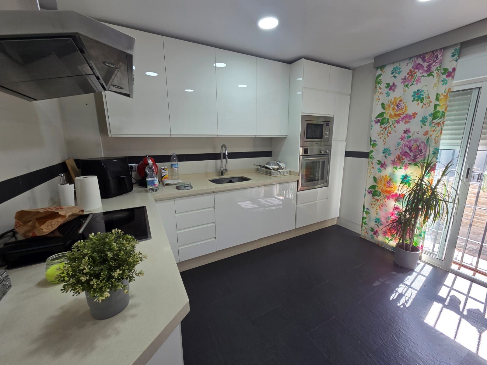 Kitchen of Single-family semi-detached for sale in Vélez-Málaga  with Air Conditioner, Heating and Storage room