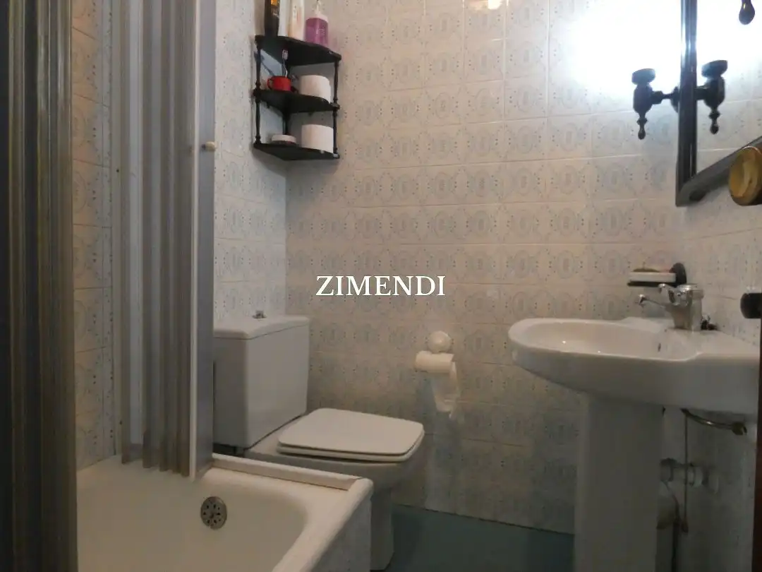 Bathroom of Houses for sale in Albelda de Iregua  with Heating, Terrace and Swimming Pool