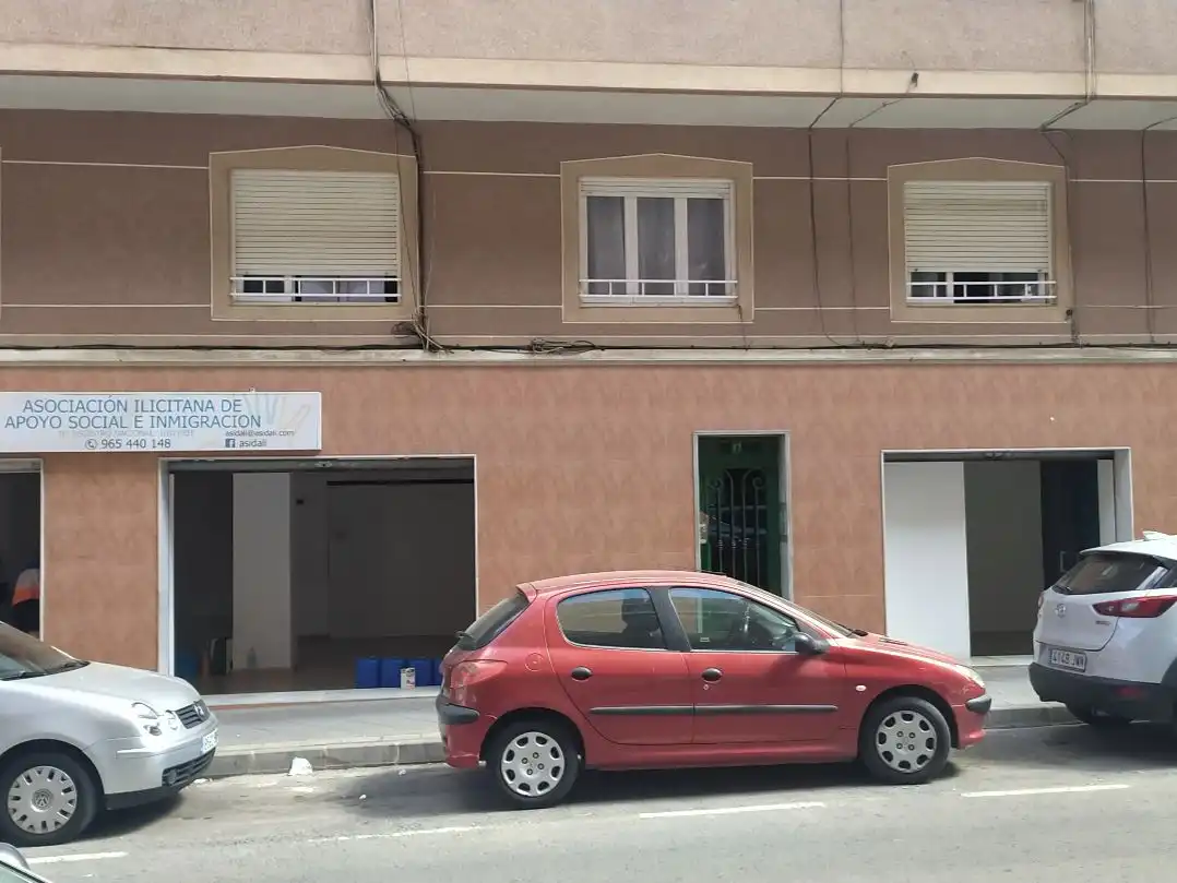 Vista exterior de Local de alquiler en Elche / Elx con Amueblado