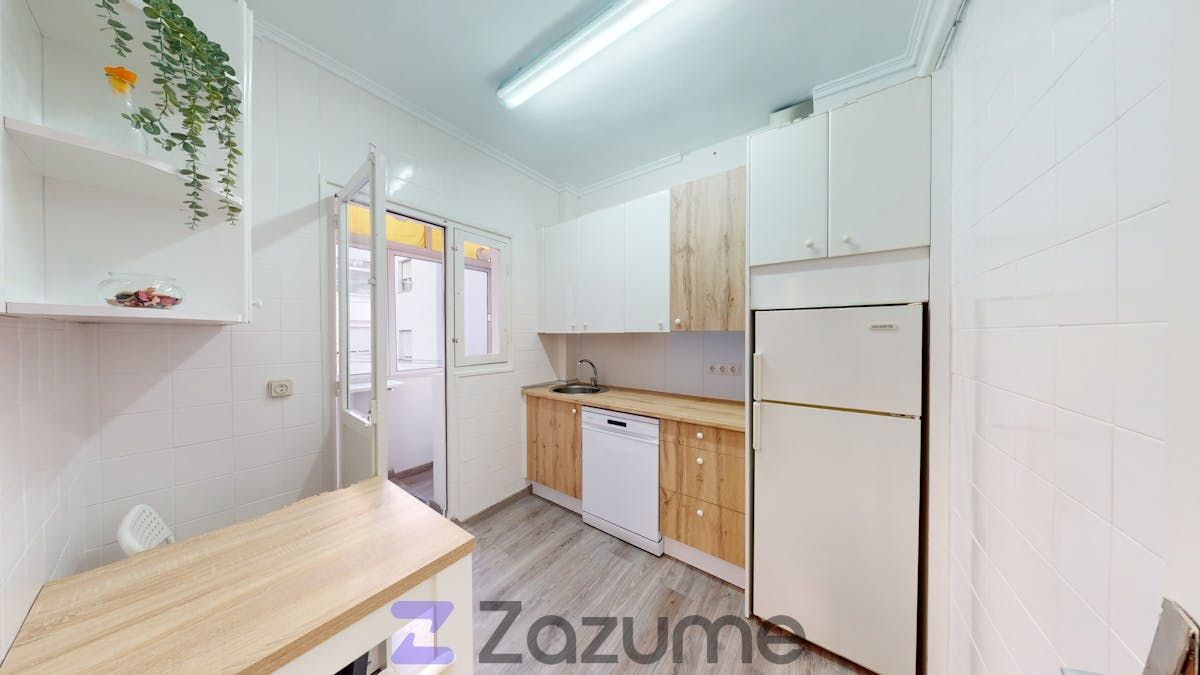 Kitchen of Flat to rent in Valladolid Capital  with Heating, Parquet flooring and Terrace