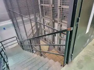 Fabrikhallen zum Verkauf in Boadilla del Monte mit Alarm