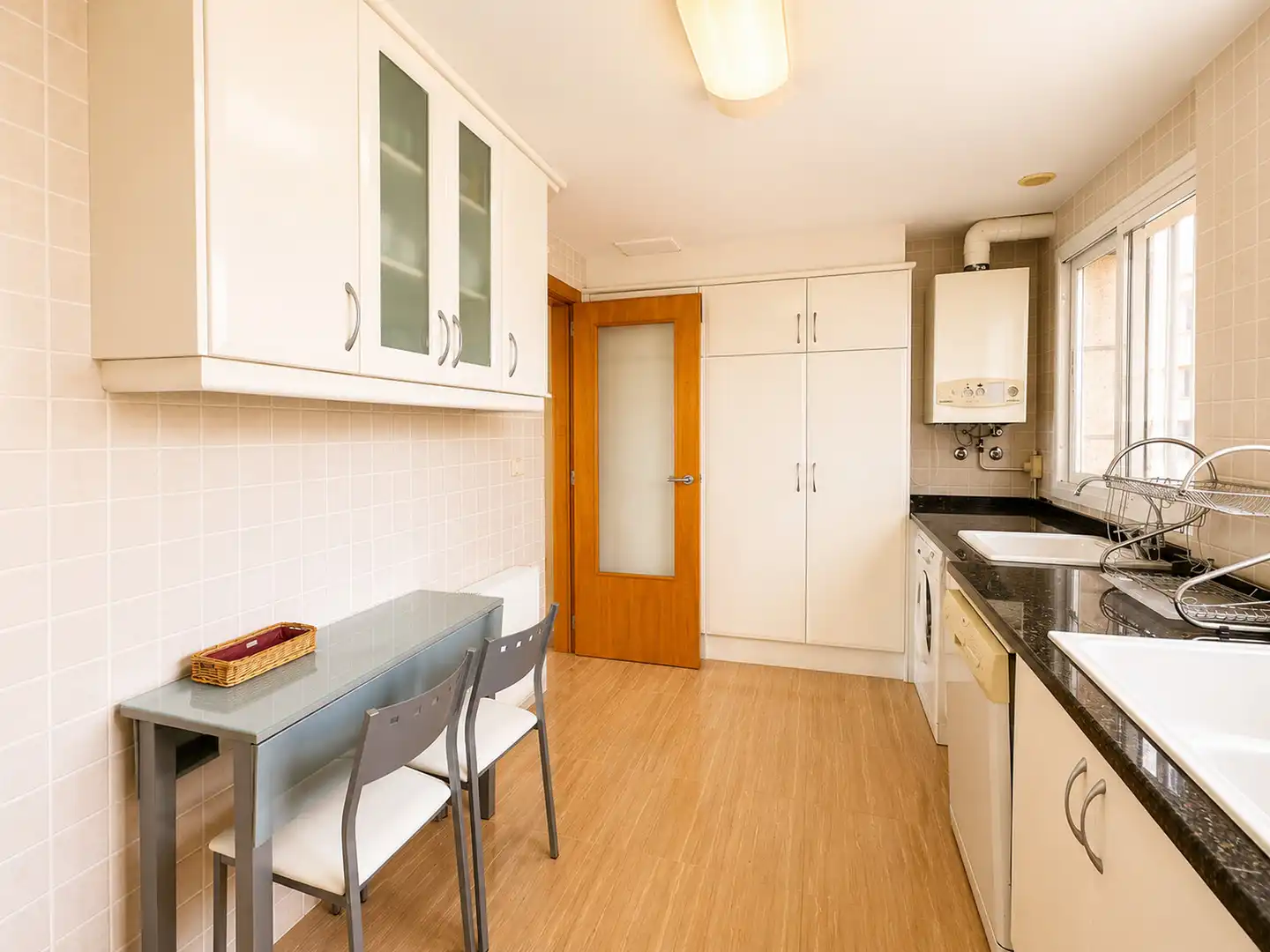 Cocina de Apartamento en venta en Calpe / Calp con Aire acondicionado, Calefacción y Jardín privado