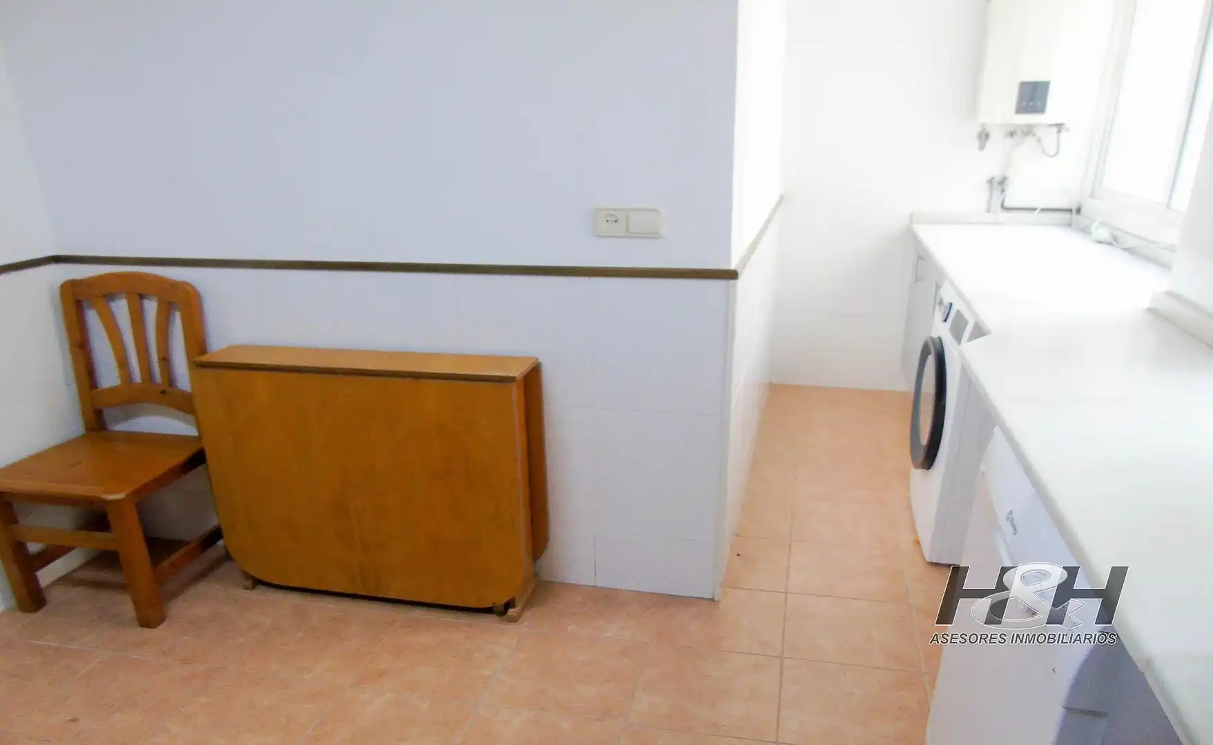 Cuina de Pis de lloguer en Burjassot amb Parquet i Balcó