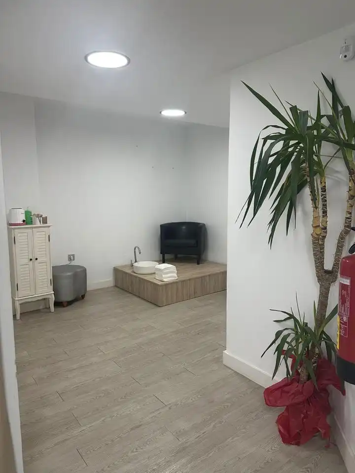 Bathroom of Office for rent in Melilla