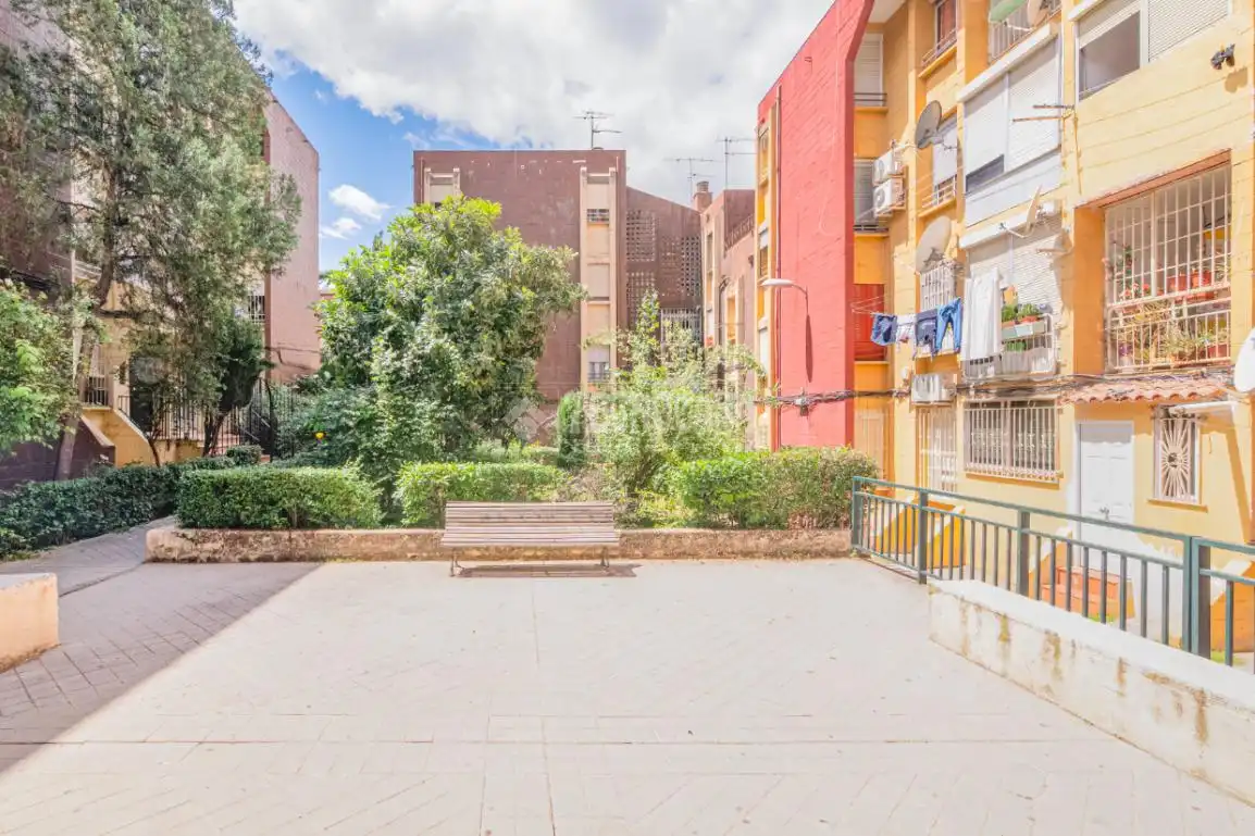 Außenansicht von Wohnung zum Verkauf in Granada