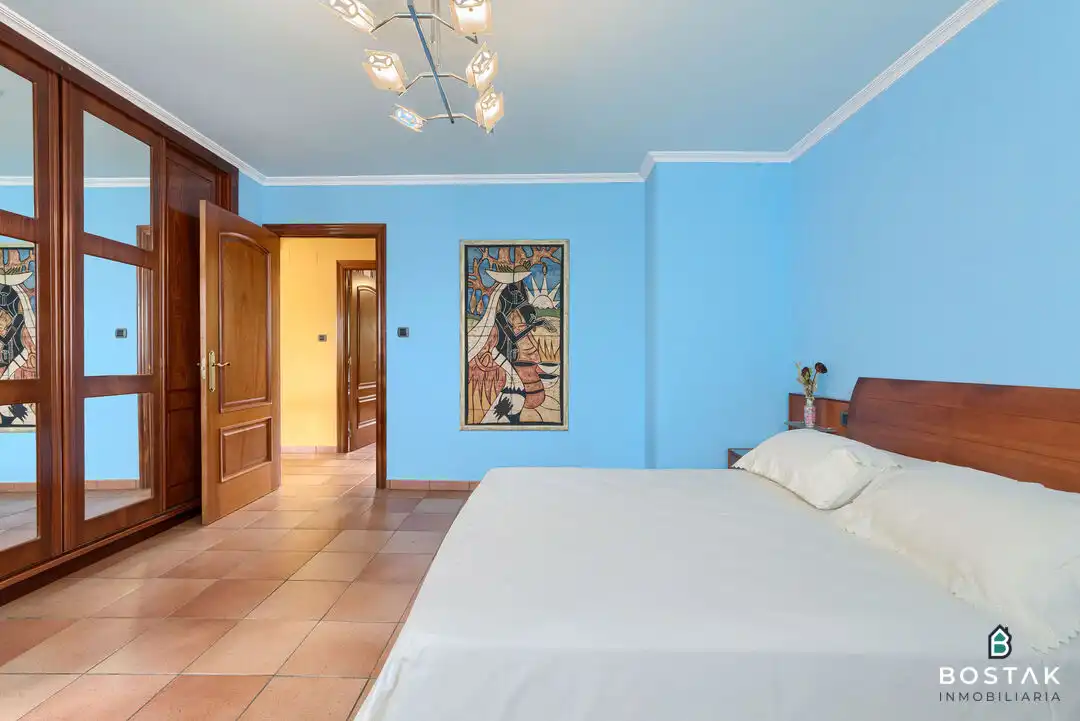 Dormitori de Casa o xalet en venda en Barrika amb Calefacció, Jardí privat i Terrassa