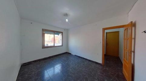 Foto 2 de Pis en venda a Calle Junceda, Mercat, Rubí