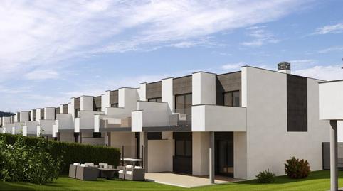 Foto 2 de Casa adosada en venta en Avenida de Los Arenales, 110, El Casar, Guadalajara
