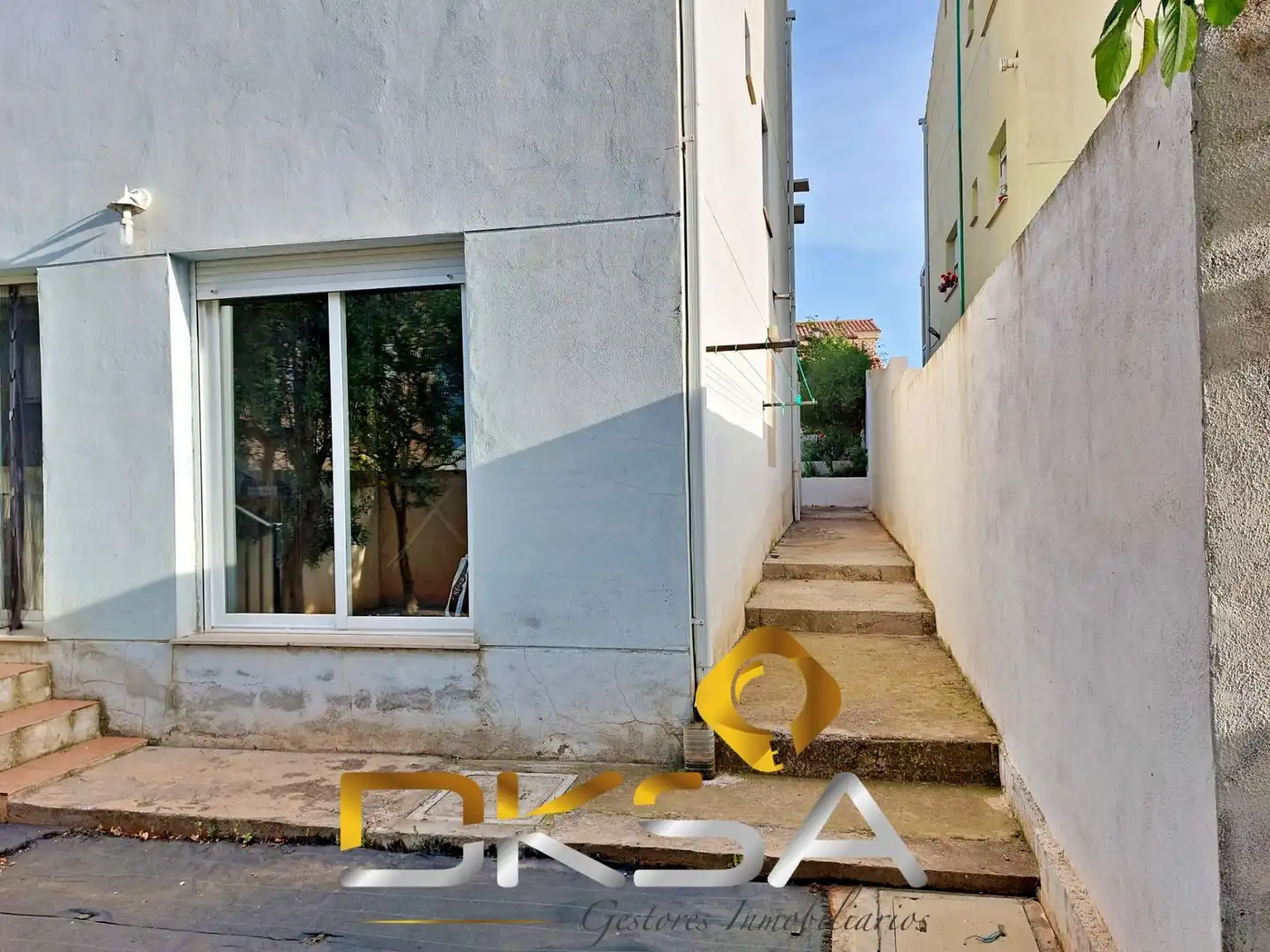 Casa adosada en venda a Calle LA PEDRISA, Costur