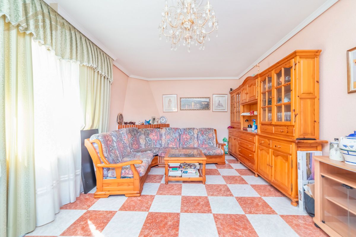 Sala d'estar de Casa o xalet en venda en Méntrida amb Calefacció, Jardí privat i Balcó