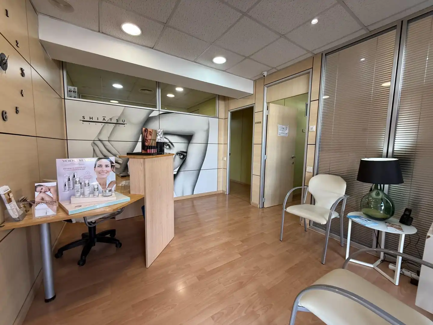 Local comercial en venda a El Poble Sec