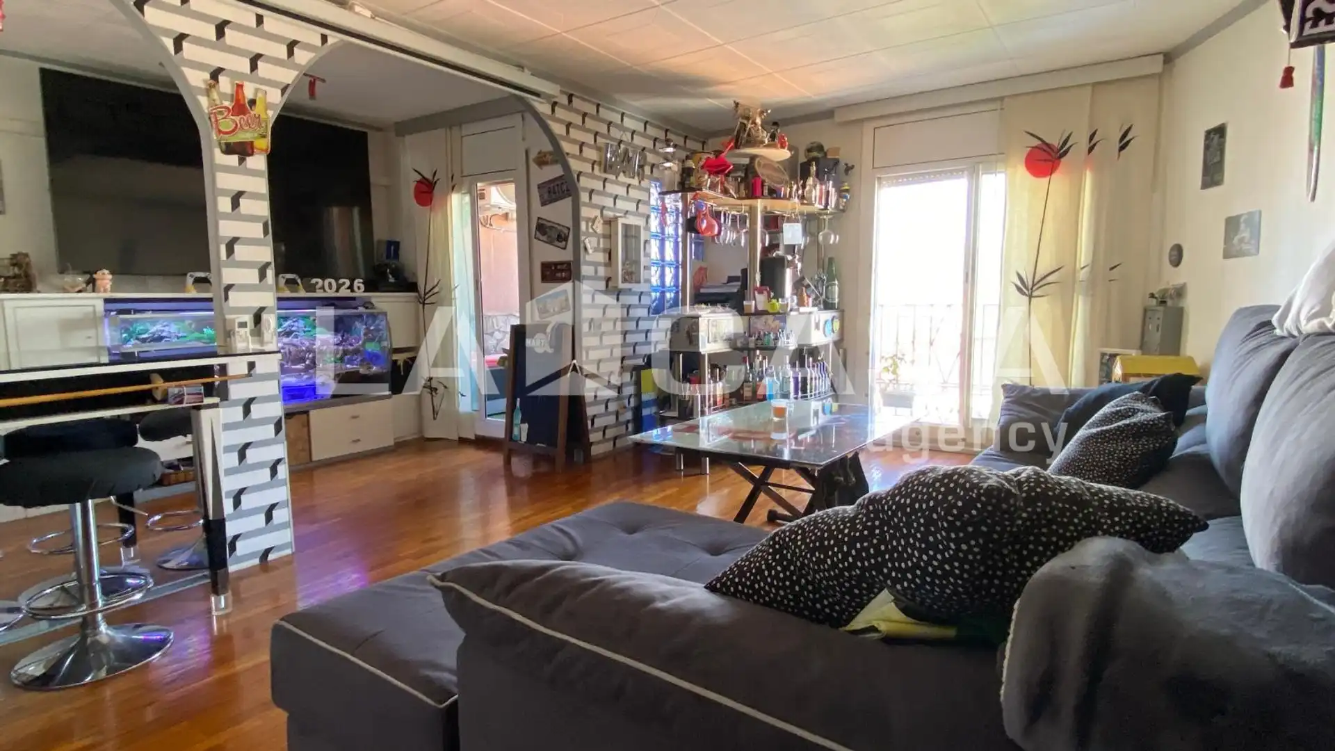 Living room of Flat for sale in Santa Coloma de Gramenet  with Balcony