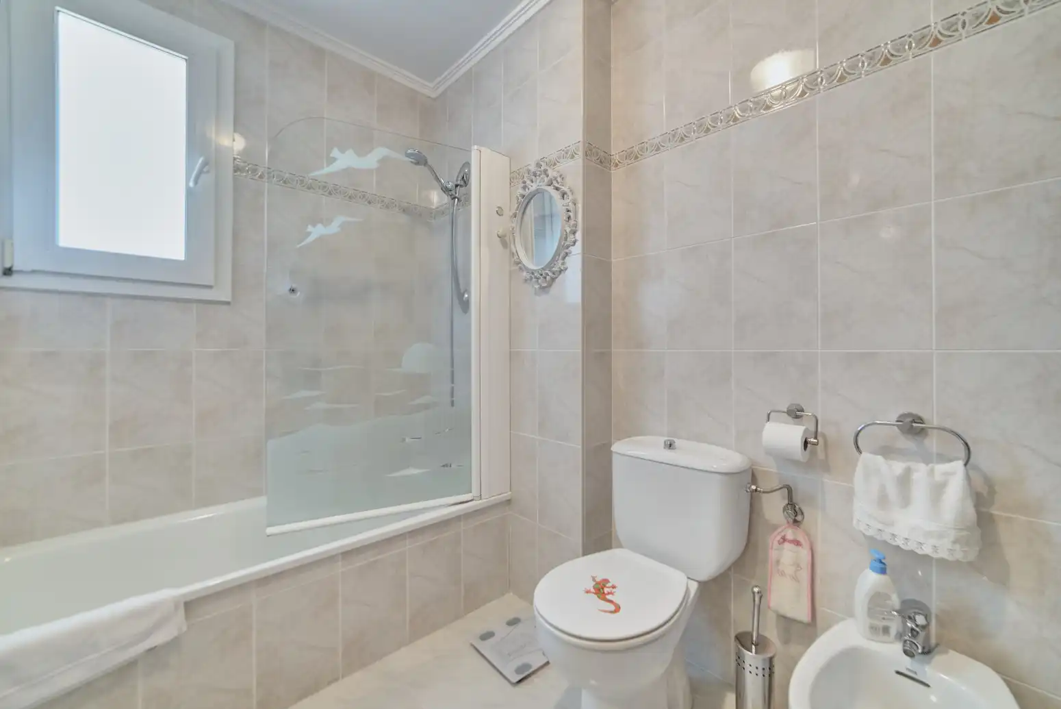 Baño de Casa adosada en venta en Ezcabarte con Calefacción, Jardín privado y Parquet