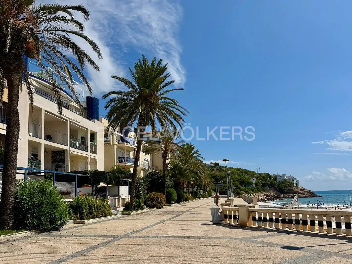 Vista exterior de Pis de lloguer en Sitges amb Aire condicionat, Calefacció i Terrassa