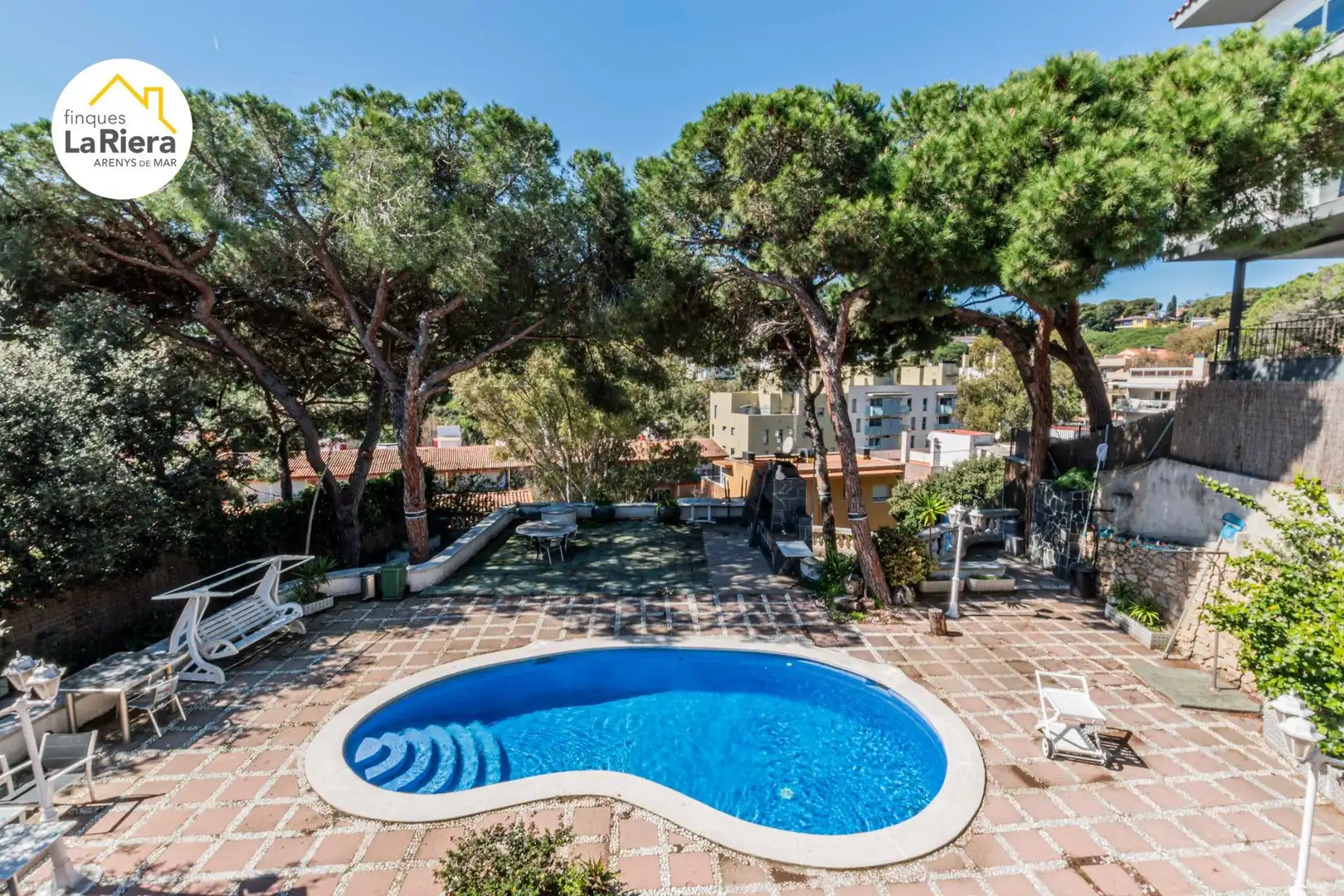 Jardí de Casa o xalet en venda en Arenys de Mar amb Calefacció, Jardí privat i Piscina