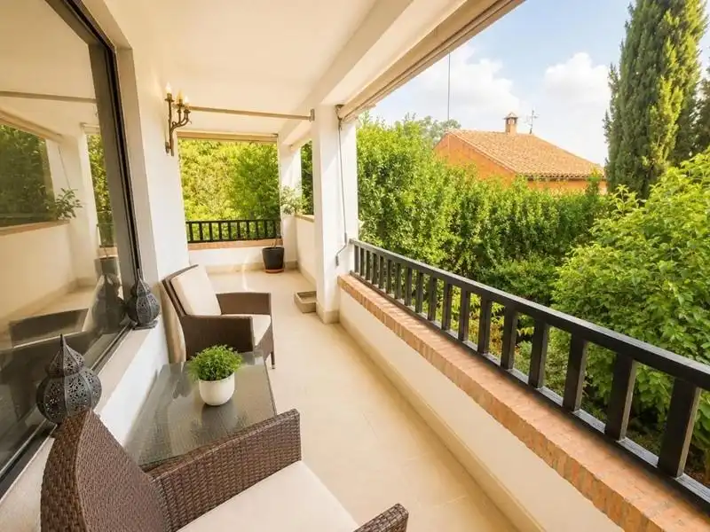 Terrassa de Casa o xalet en venda en Granada amb Jardí privat i Piscina