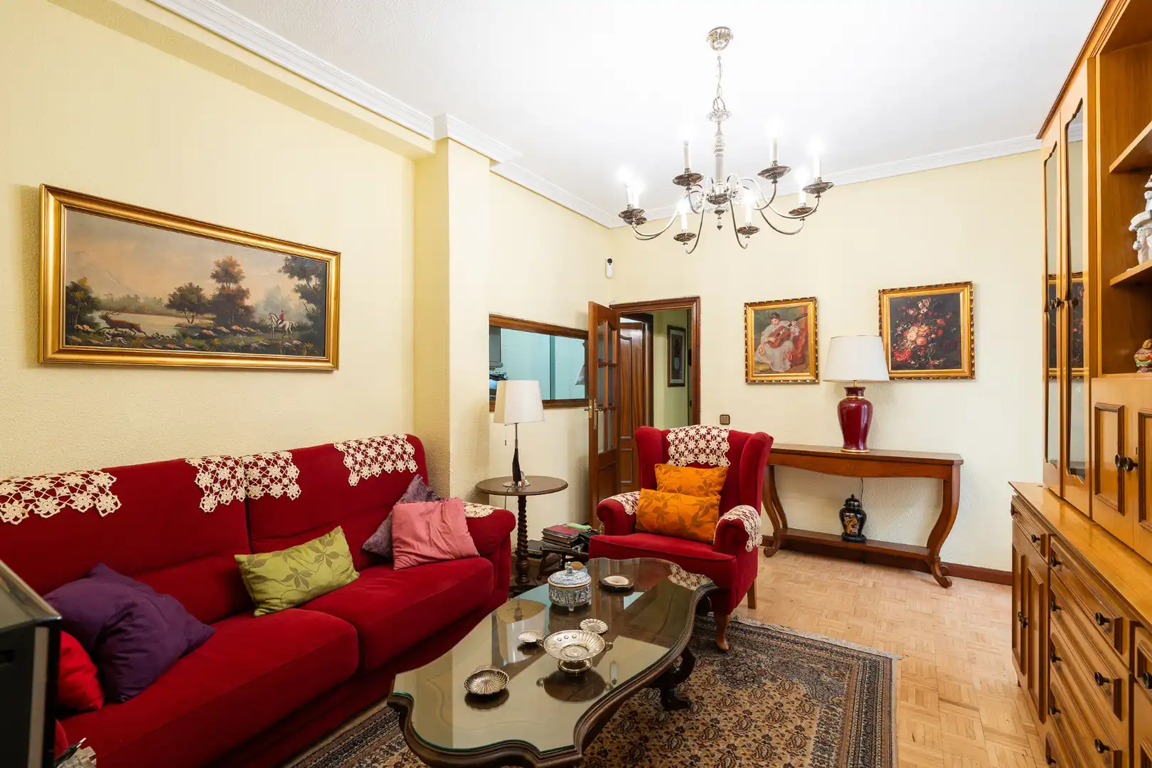 Living room of Flat for sale in Madrid  with Air Conditioner, Heating and Parquet flooring