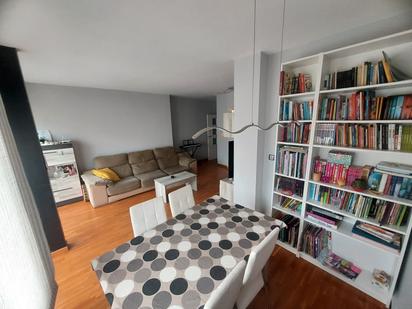 Living room of Flat for sale in Sabadell  with Air Conditioner, Heating and Parquet flooring