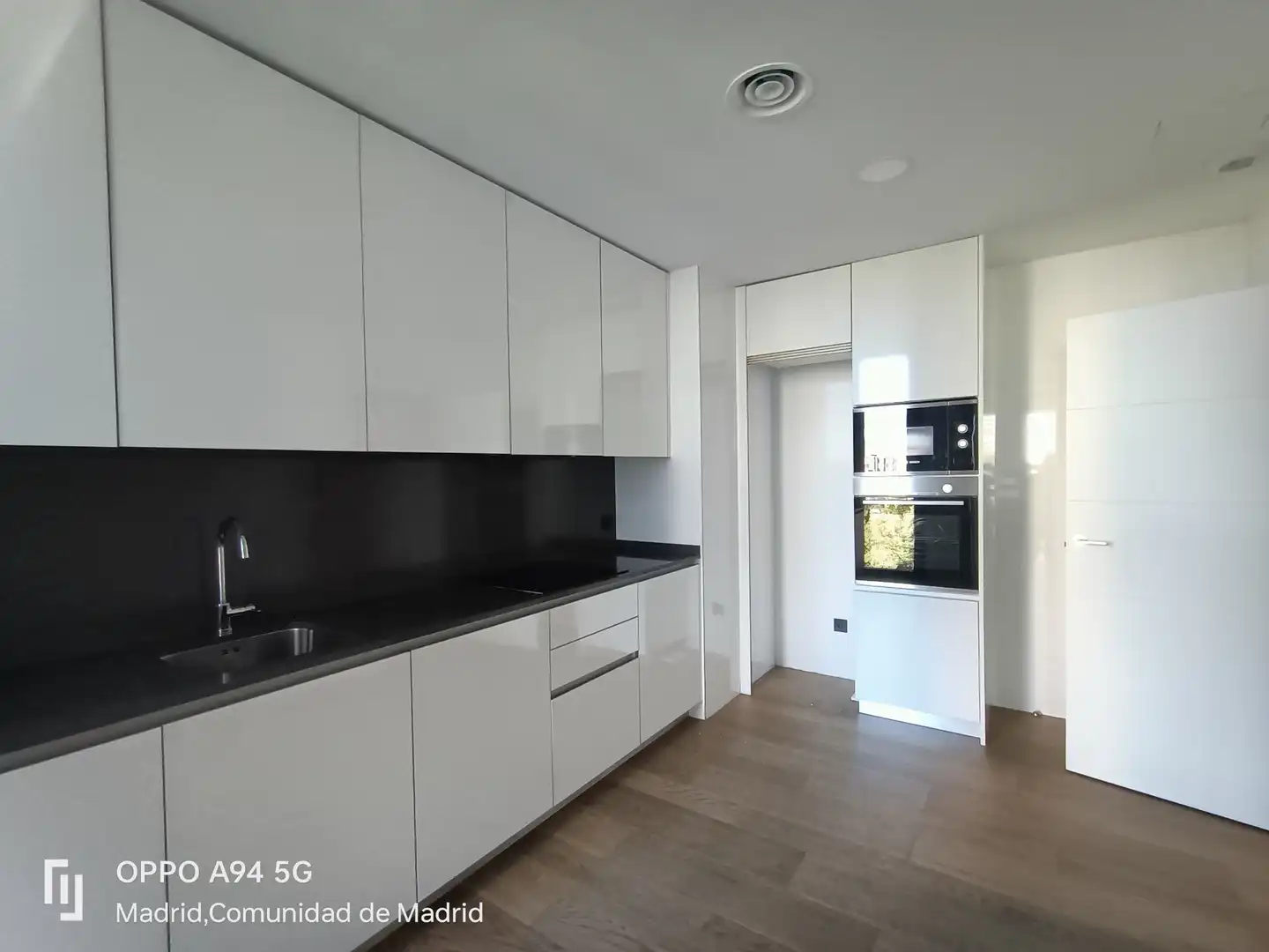 Cocina de Piso de alquiler en Madrid con Aire acondicionado, Calefacción y Horno
