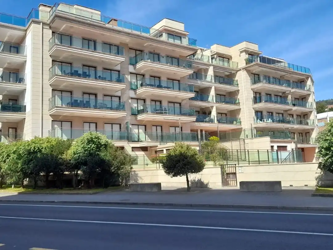 Außenansicht von Garage zur Miete in Sanxenxo mit Alarm
