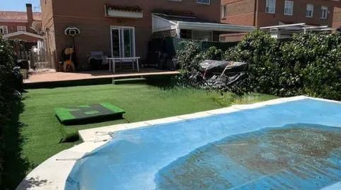 Foto 3 von Einfamilien-Reihenhaus zum Verkauf in Pioz, Guadalajara