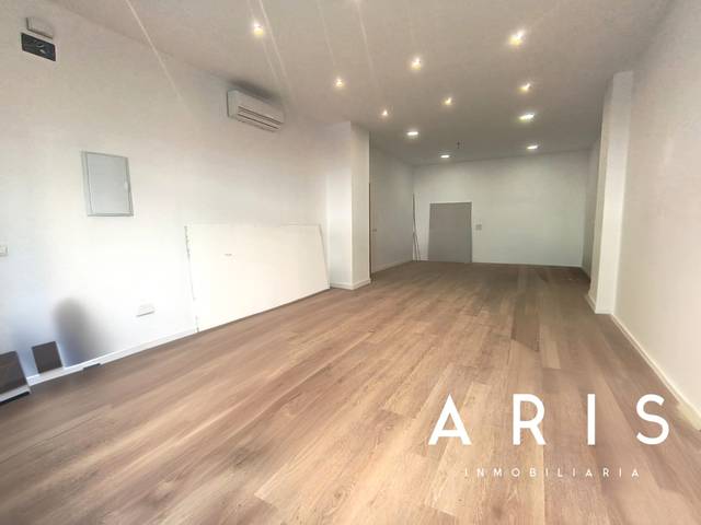 Local comercial en Alquiler en Centro