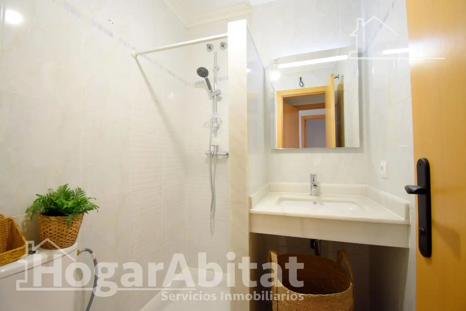 Bany de Àtic en venda en Pedreguer amb Aire condicionat, Calefacció i Jardí privat