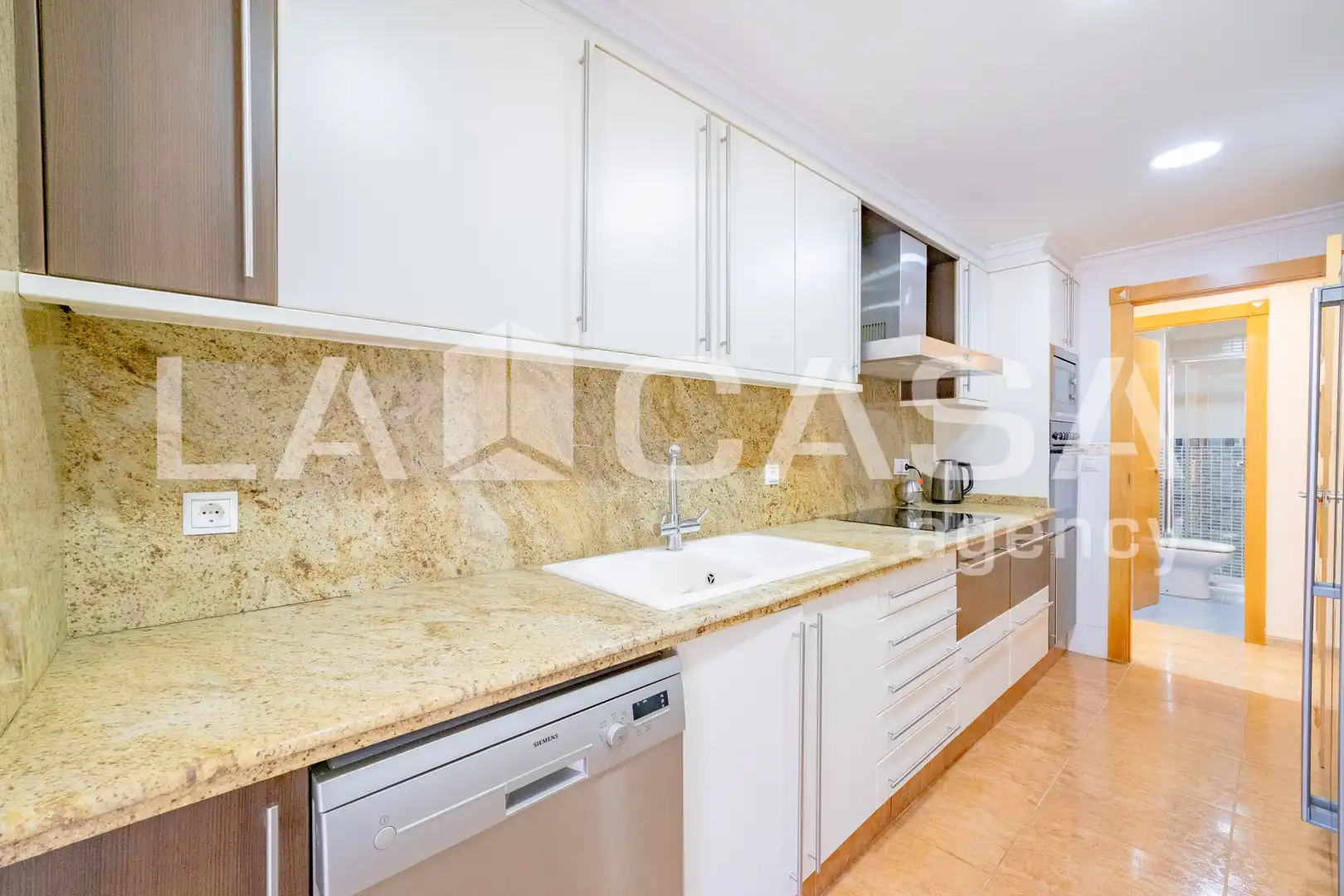Cocina de Piso en venta en Valencia con Balcón