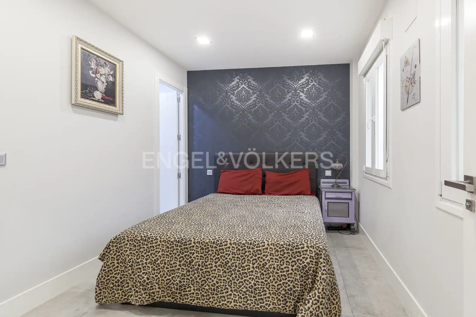 Bedroom of Flat for rent in Madrid  with Air Conditioner, Heating and Furnished