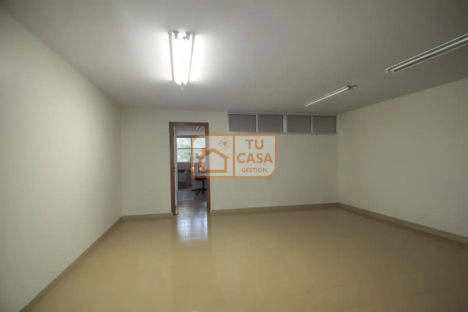 Oficina en venta en Cáceres con Aire acondicionado, Calefacción y Trastero
