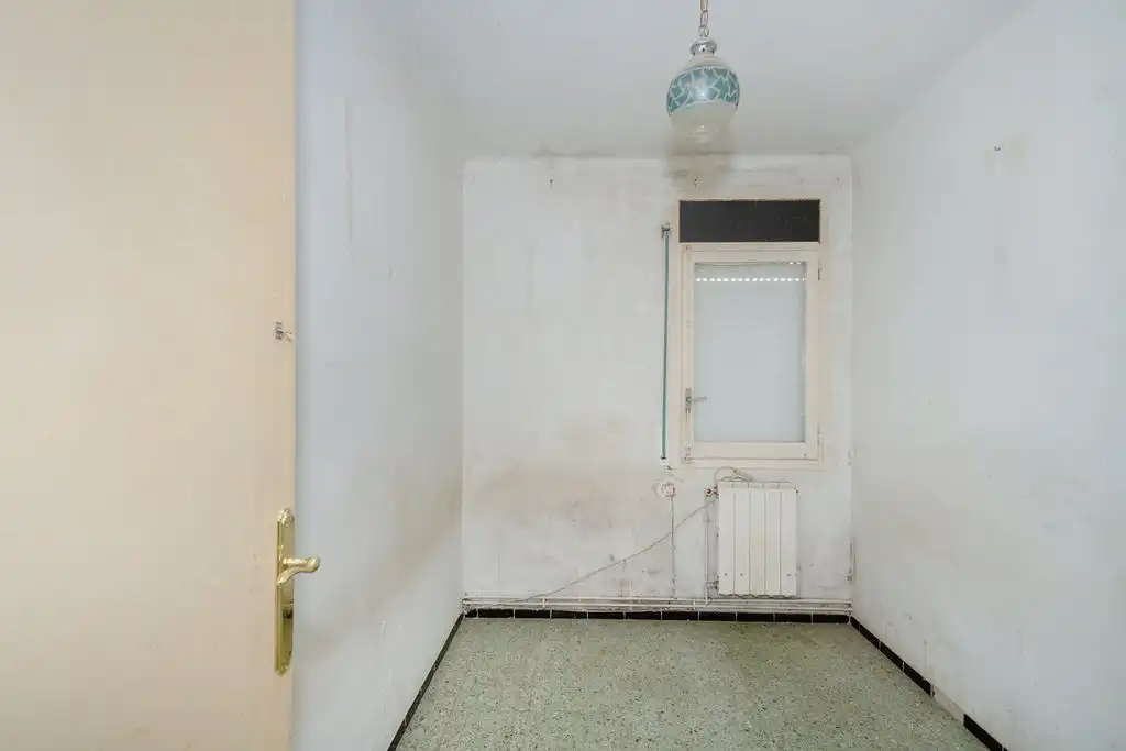 Apartments for sale in Salt