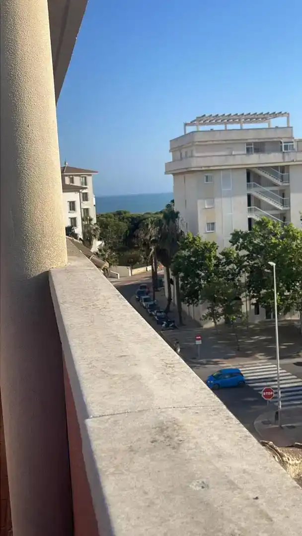 Vista exterior de Àtic en venda en Isla Cristina amb Aire condicionat, Piscina i Balcó