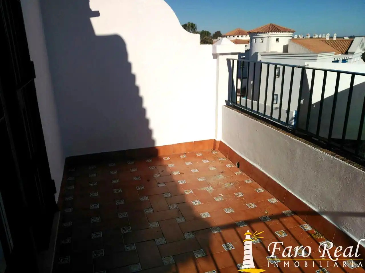 Balcony of Detached homes for rent in Sanlúcar de Barrameda  with Air Conditioner, Private garden and Swimming Pool